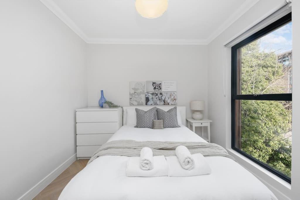 Pleasing 2Bed Flat 10Min To Wimbledon Tennis Court Londra Exterior foto